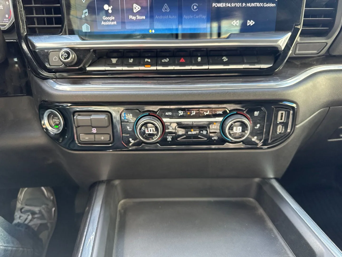 Chevrolet Silverado photo 26
