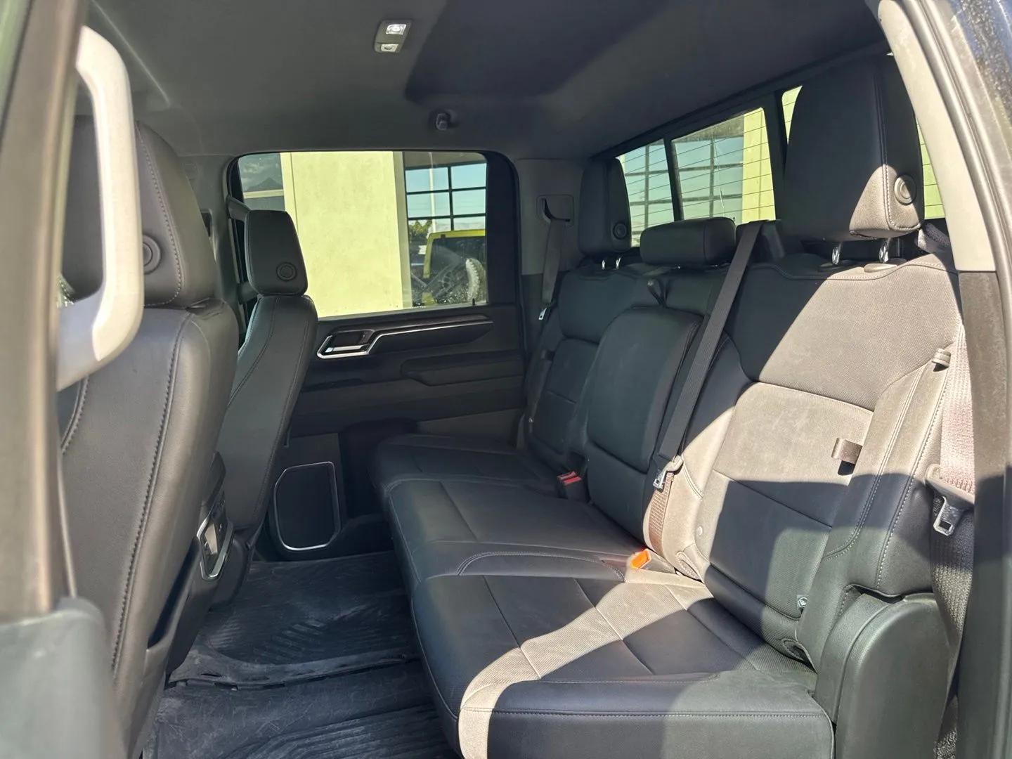 Chevrolet Silverado photo 15