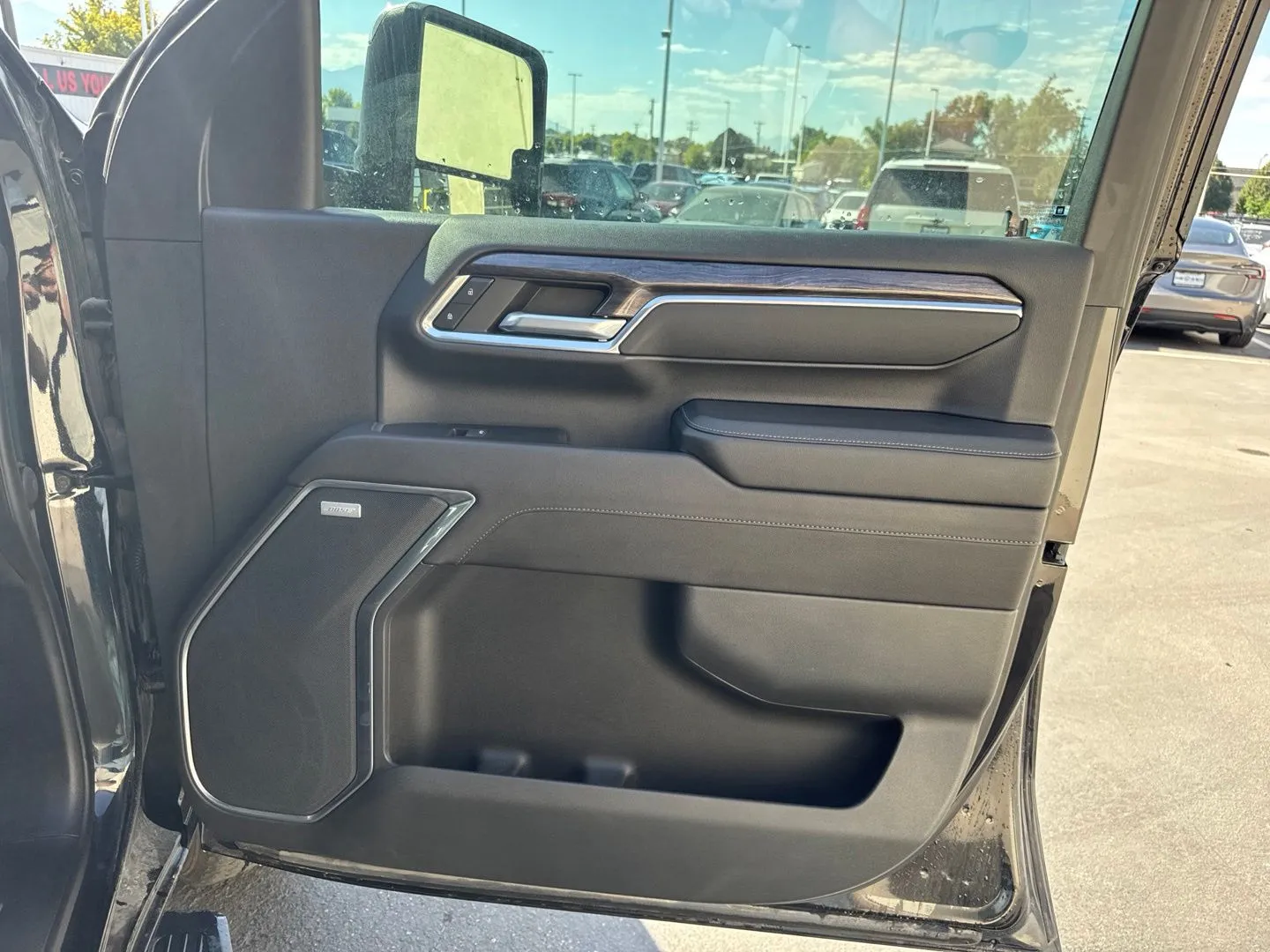Chevrolet Silverado photo 11