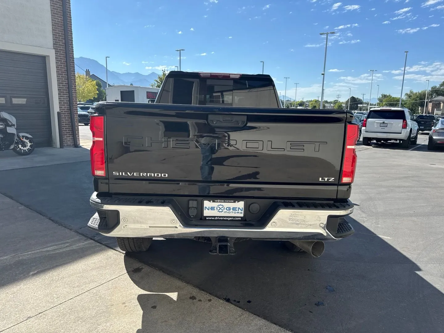 Chevrolet Silverado photo 7