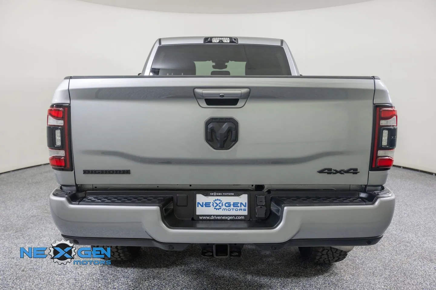 Ram 2500 photo 7