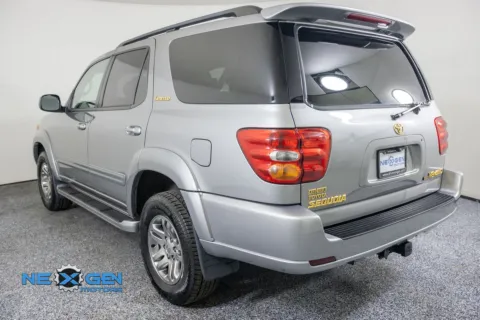 More photos of 2004 Toyota Sequoia Limited at NeXgen Motors, UT