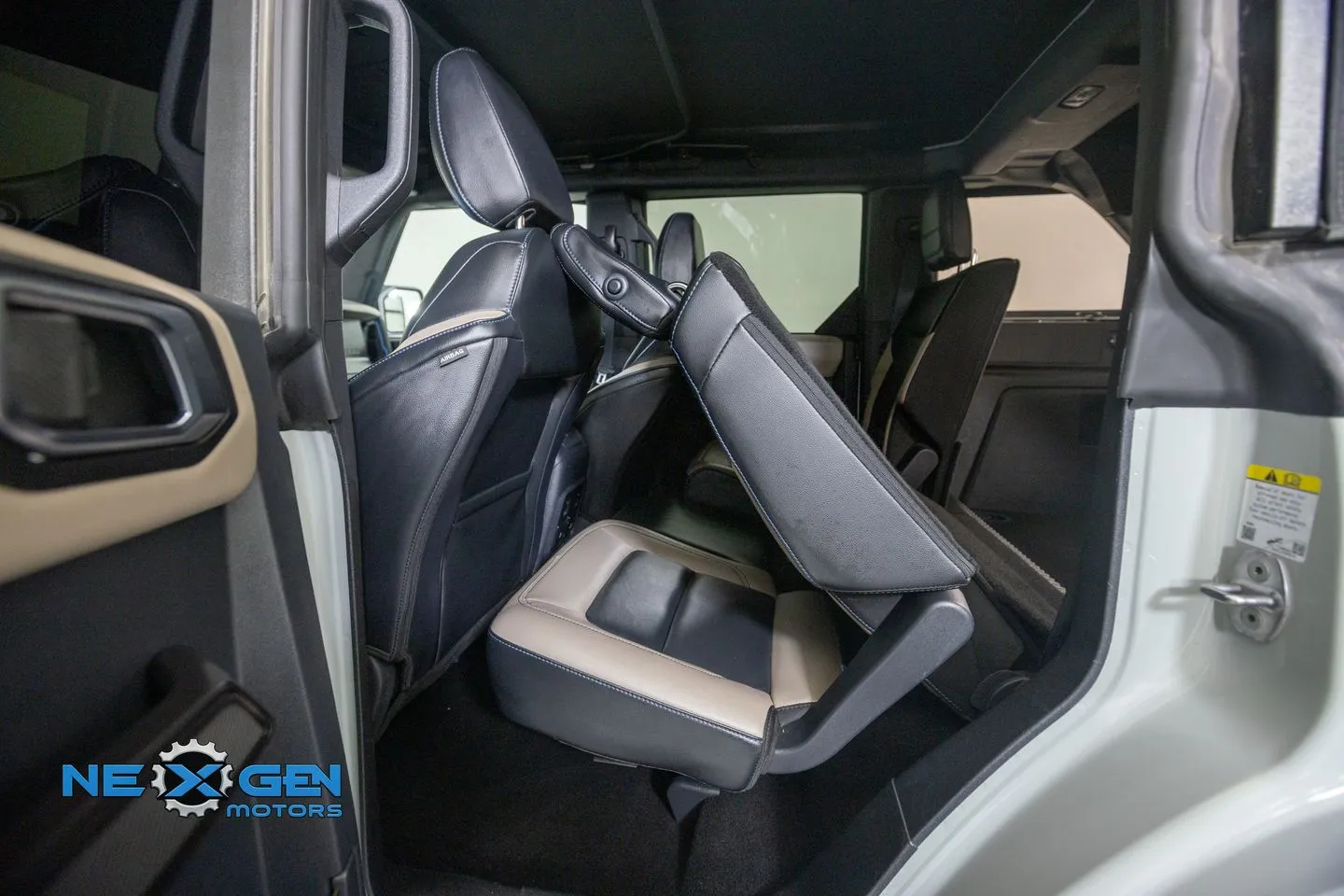 Ford Bronco photo 36