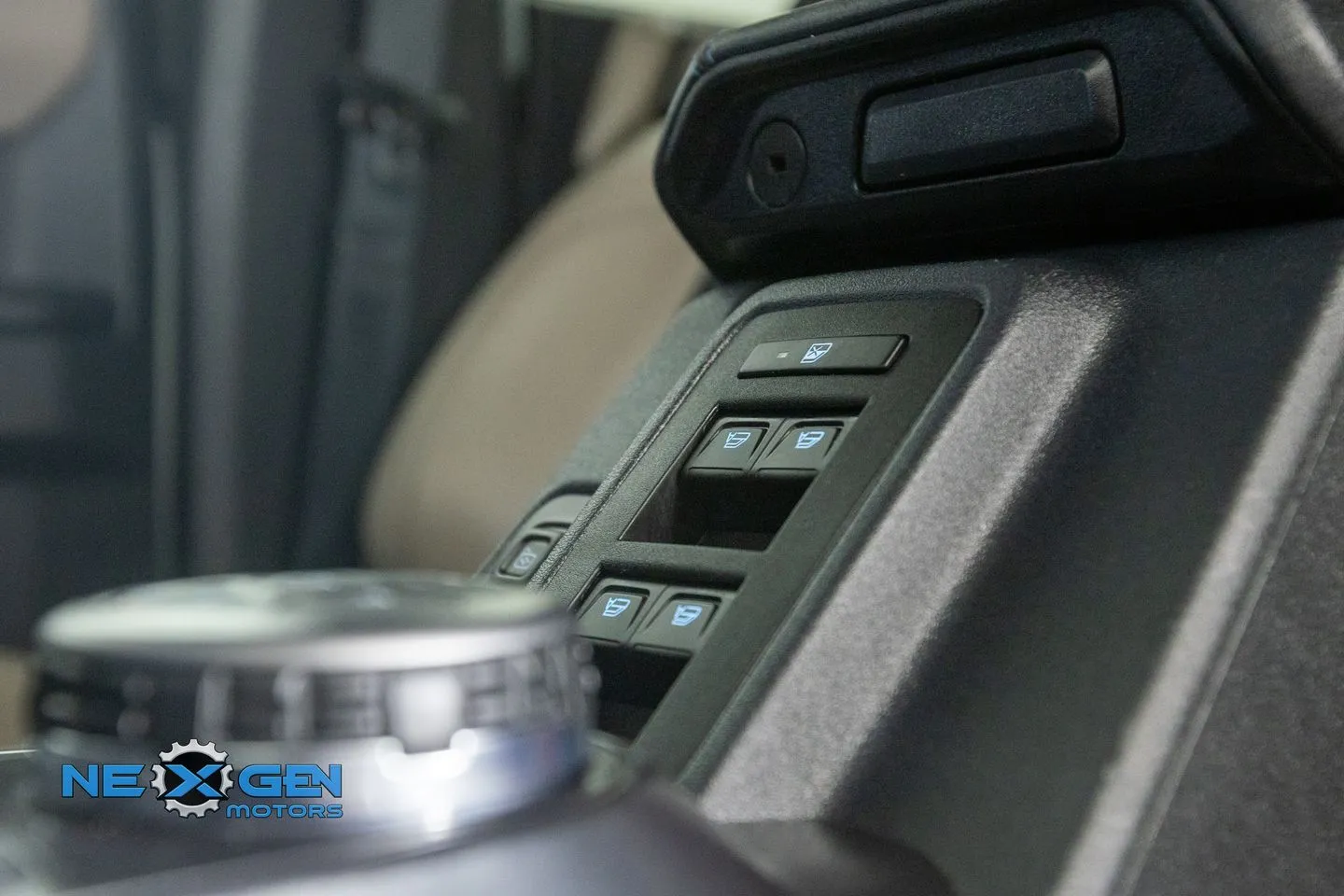 Ford Bronco photo 29