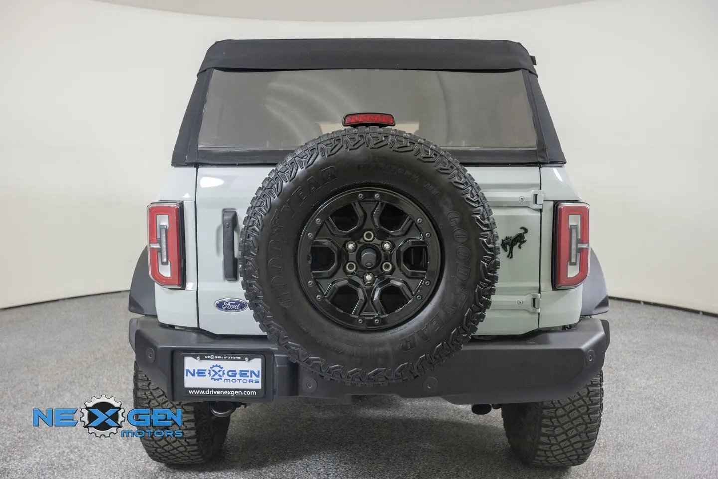 Ford Bronco photo 38