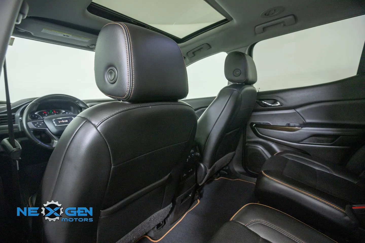 GMC Acadia photo 31