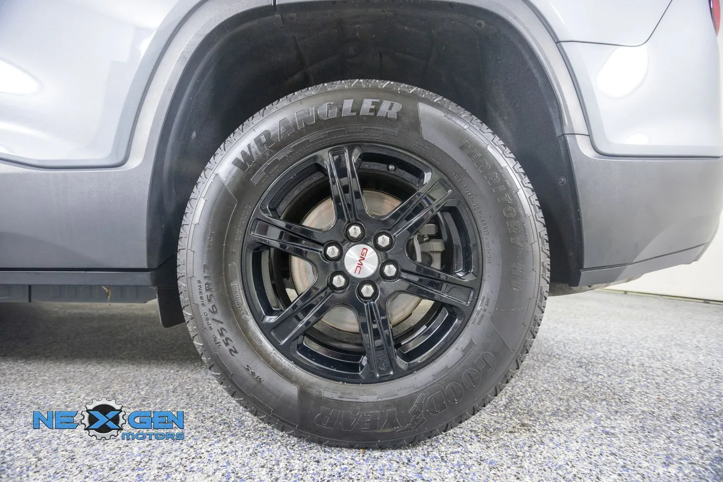 GMC Acadia photo 47
