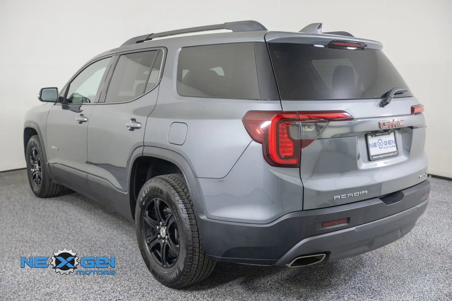 GMC Acadia photo 29