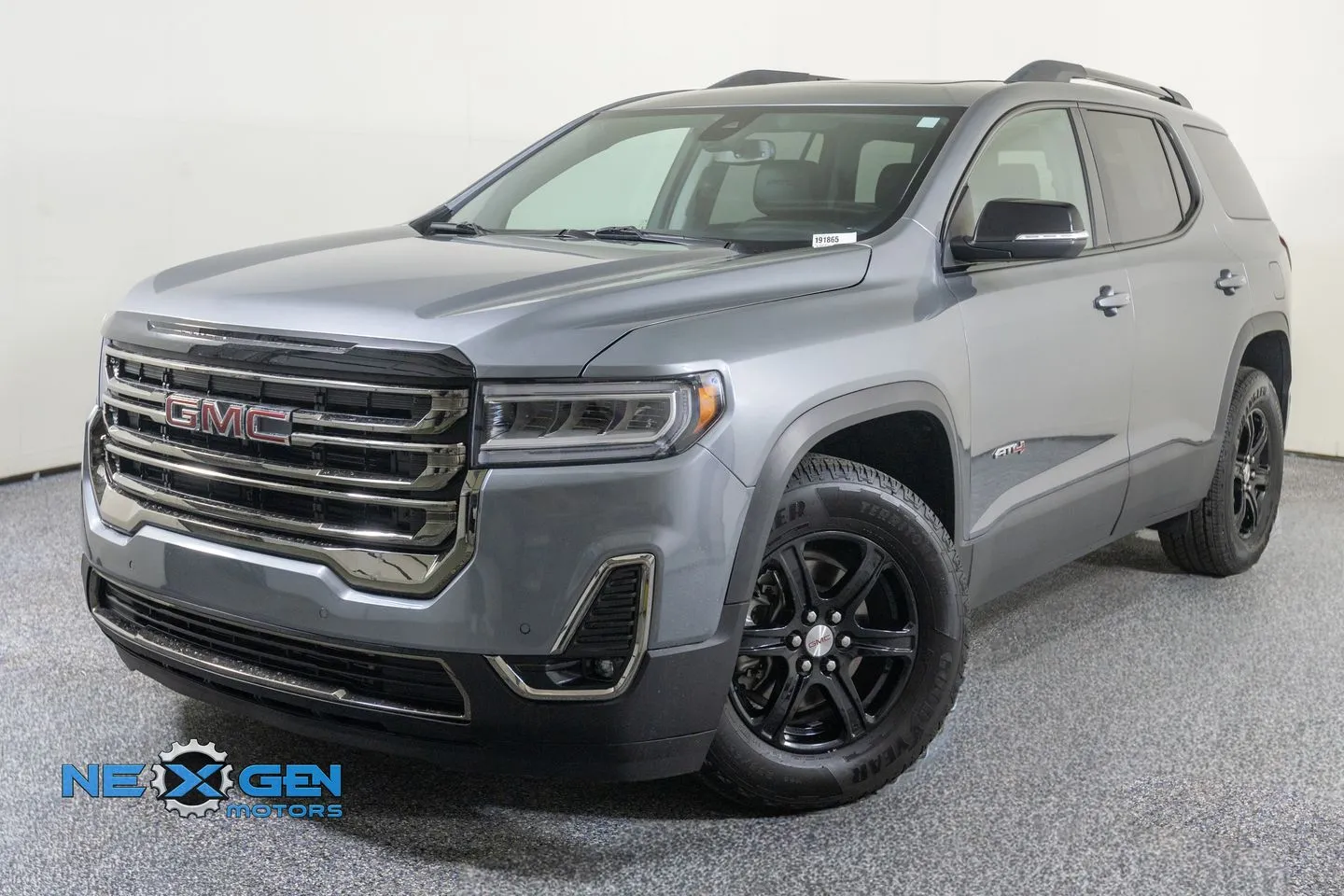 GMC Acadia photo 10