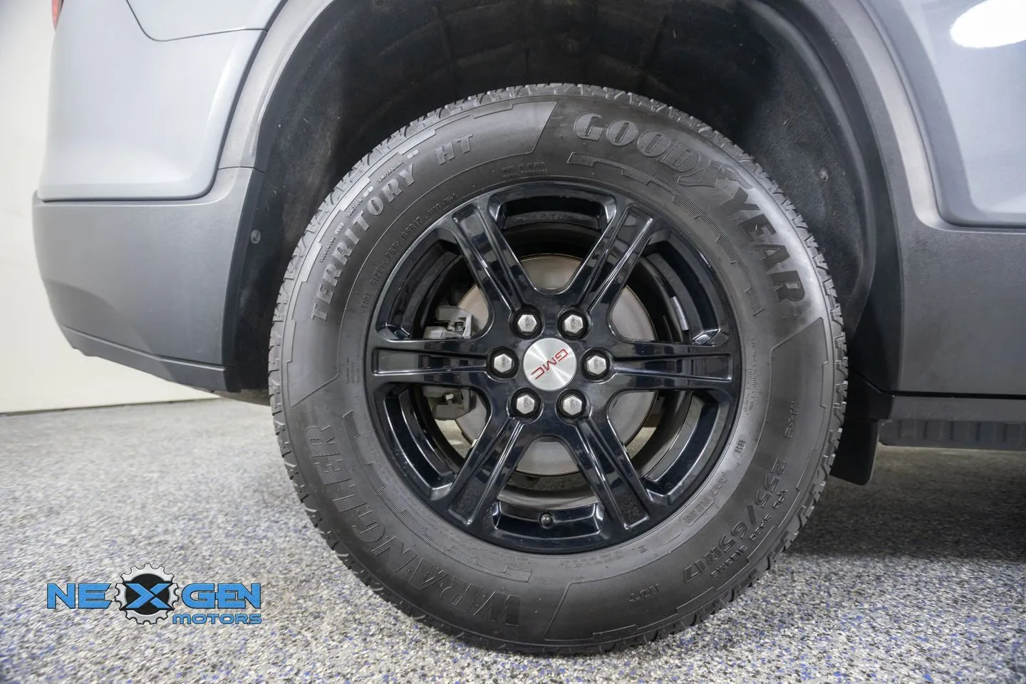 GMC Acadia photo 46