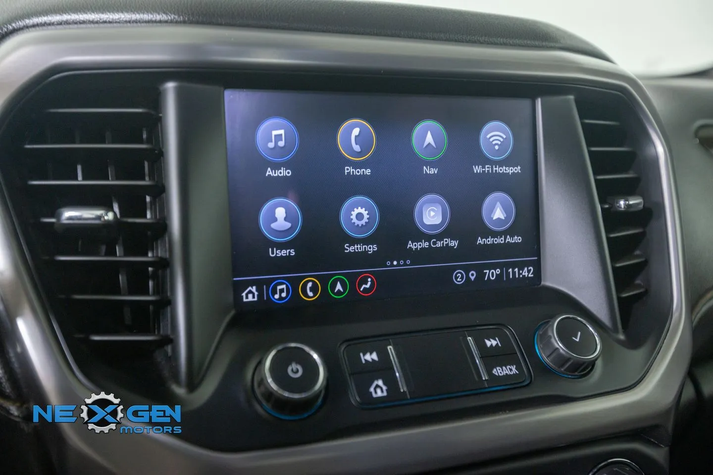 GMC Acadia photo 21