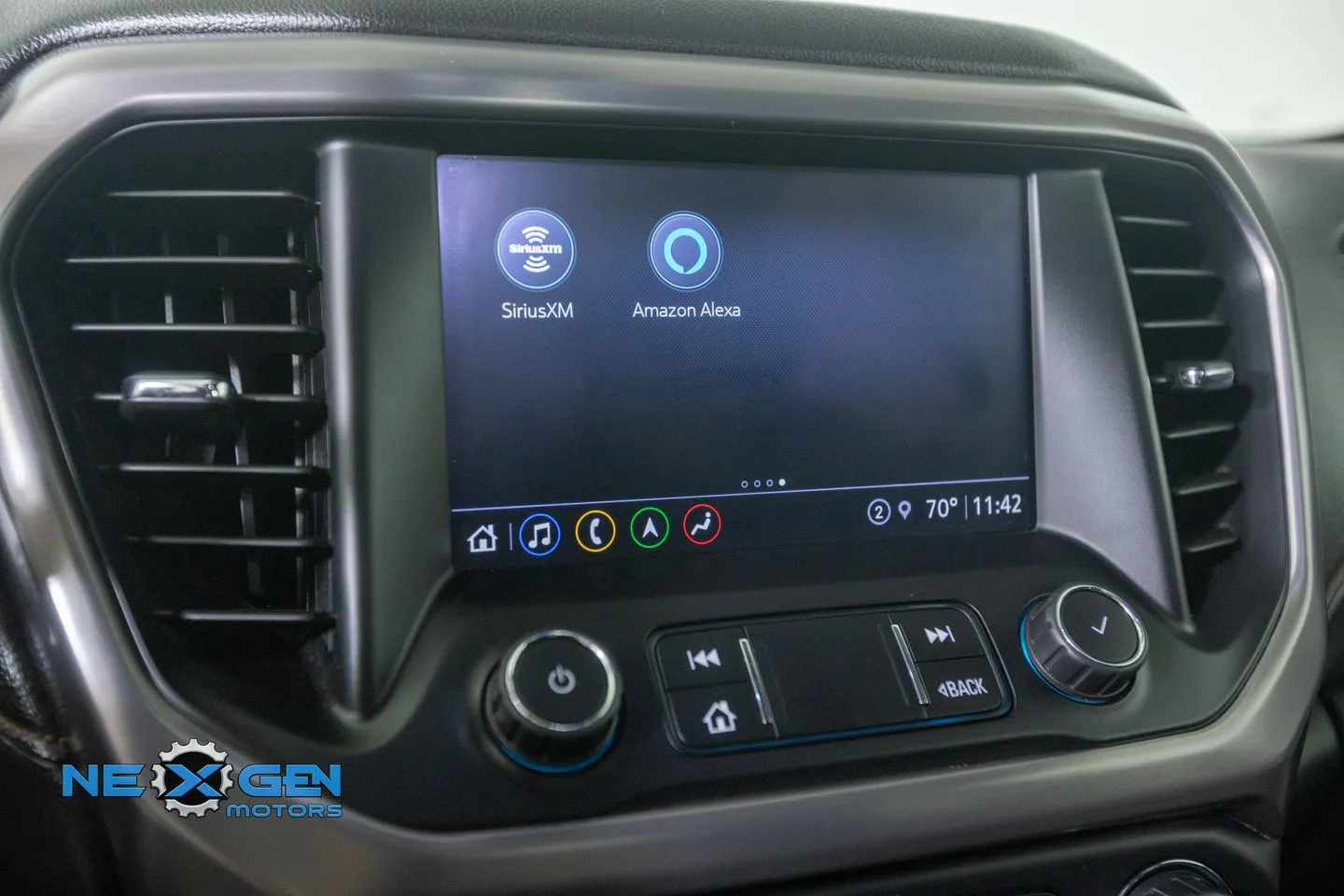 GMC Acadia photo 23