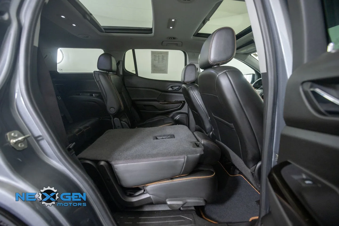 GMC Acadia photo 43
