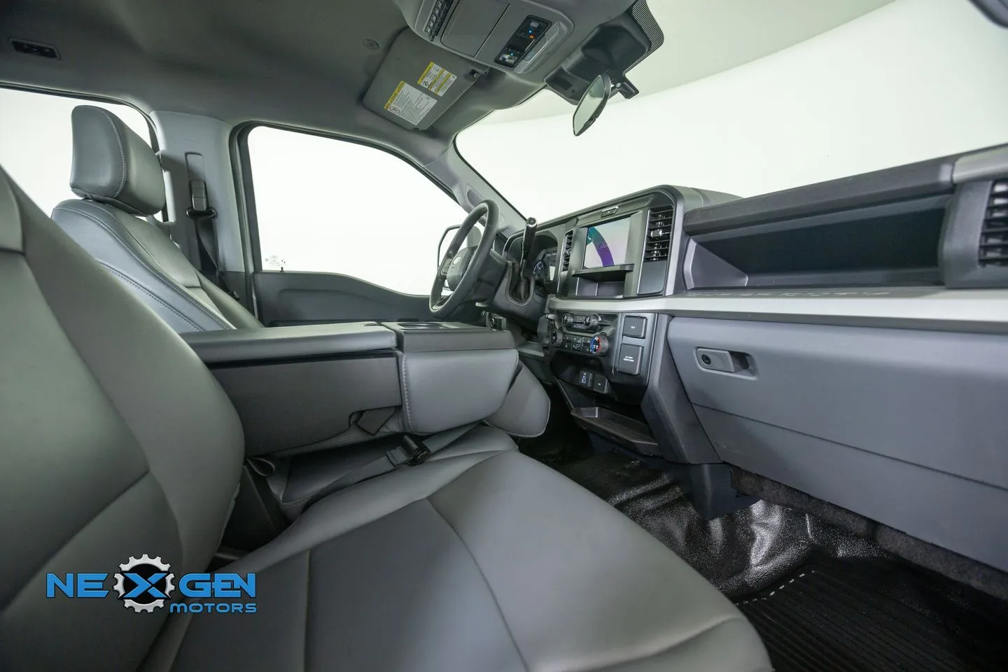 Ford F-250SD photo 7