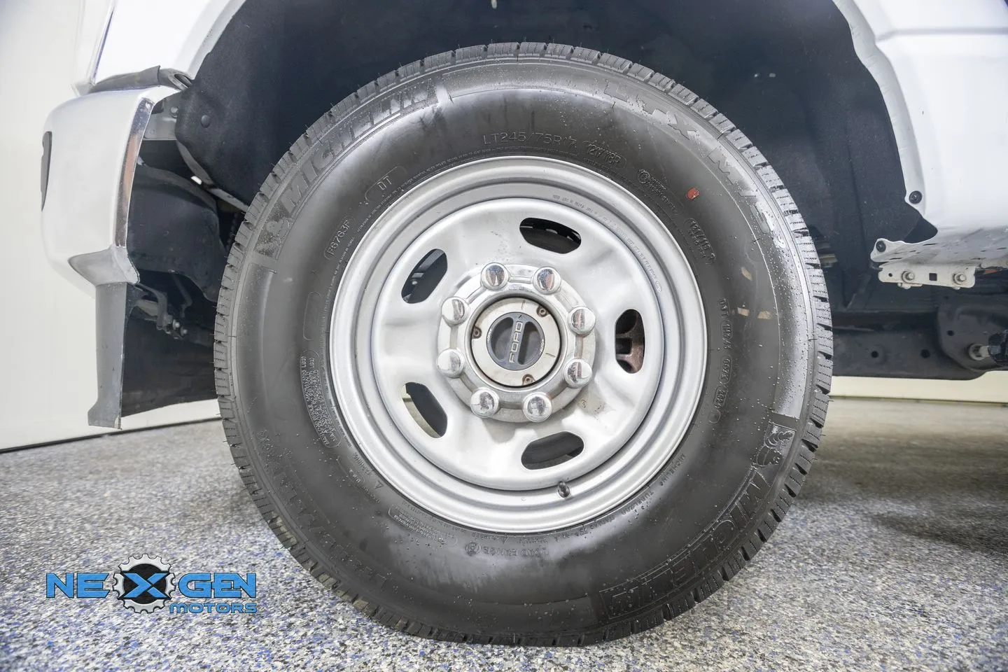 Ford F-250SD photo 47