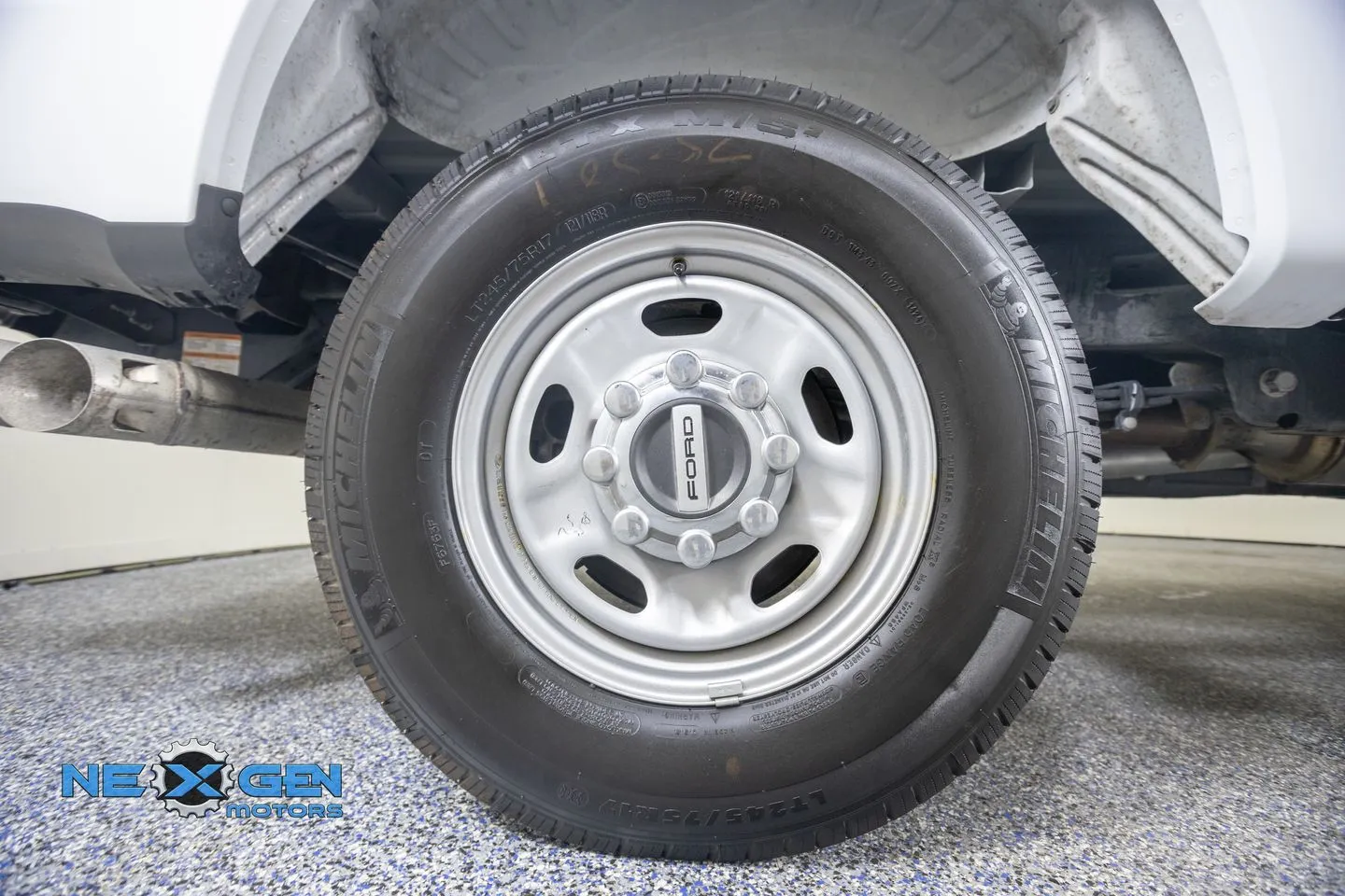 Ford F-250SD photo 45