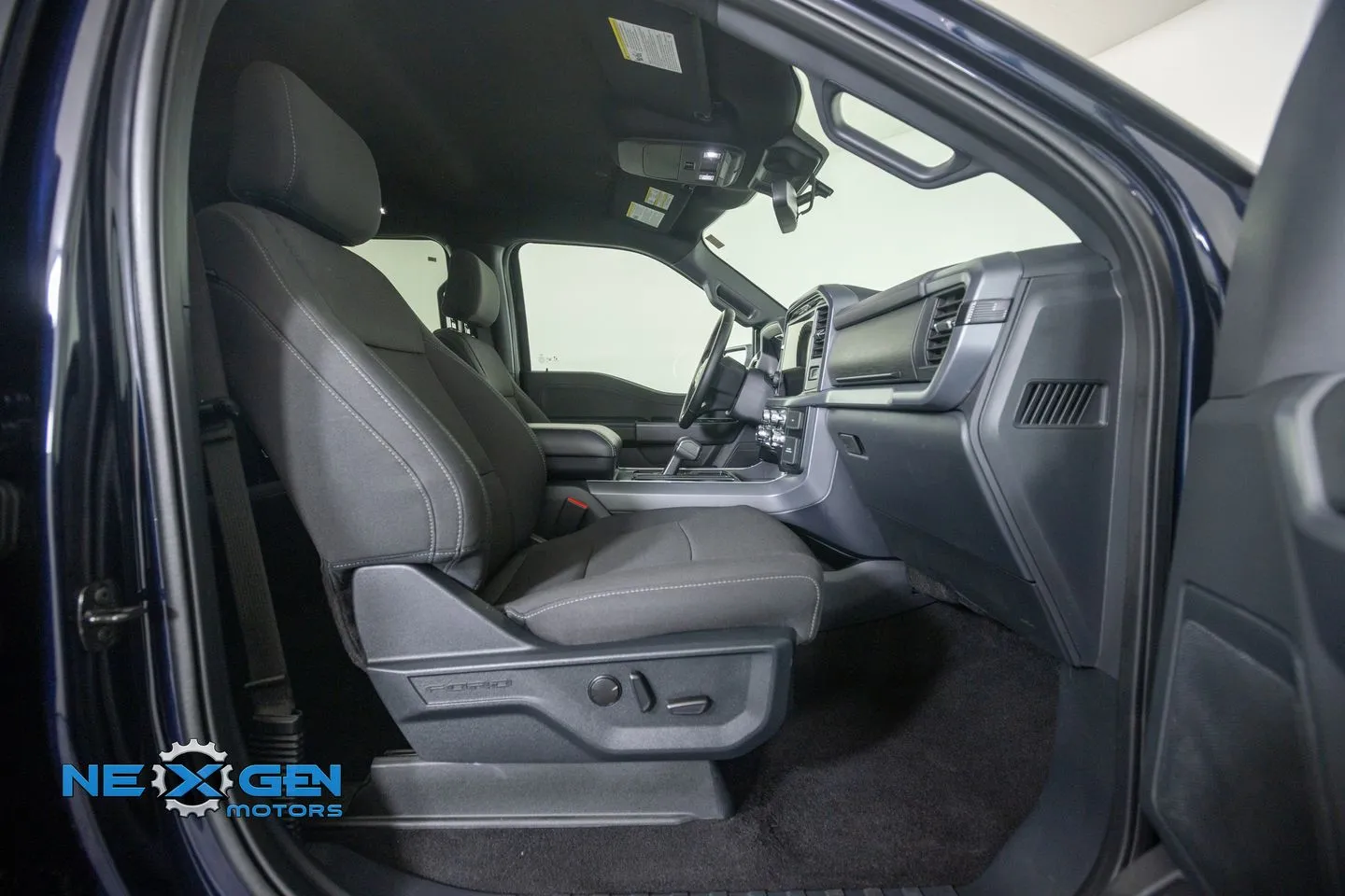 Ford F-150 photo 7