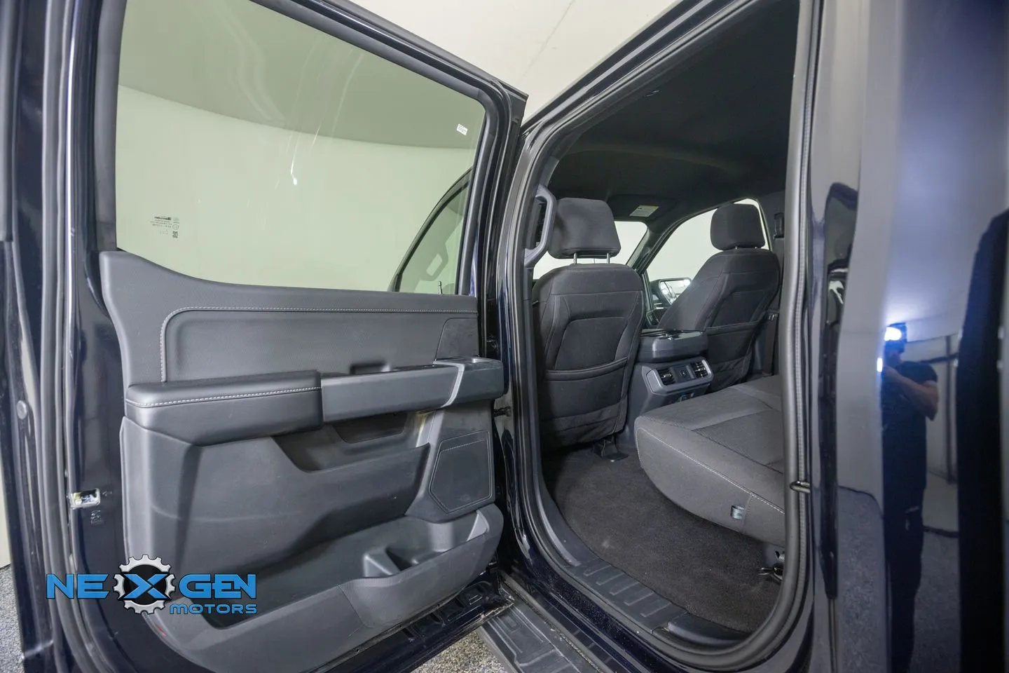Ford F-150 photo 32