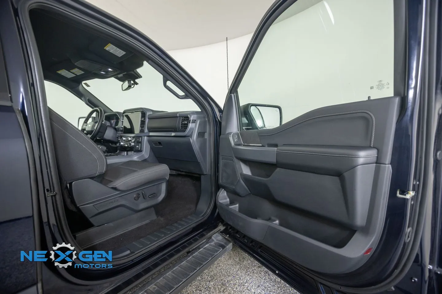 Ford F-150 photo 5