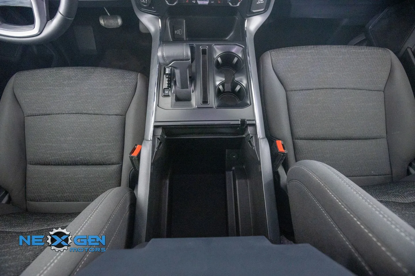 Ford F-150 photo 4