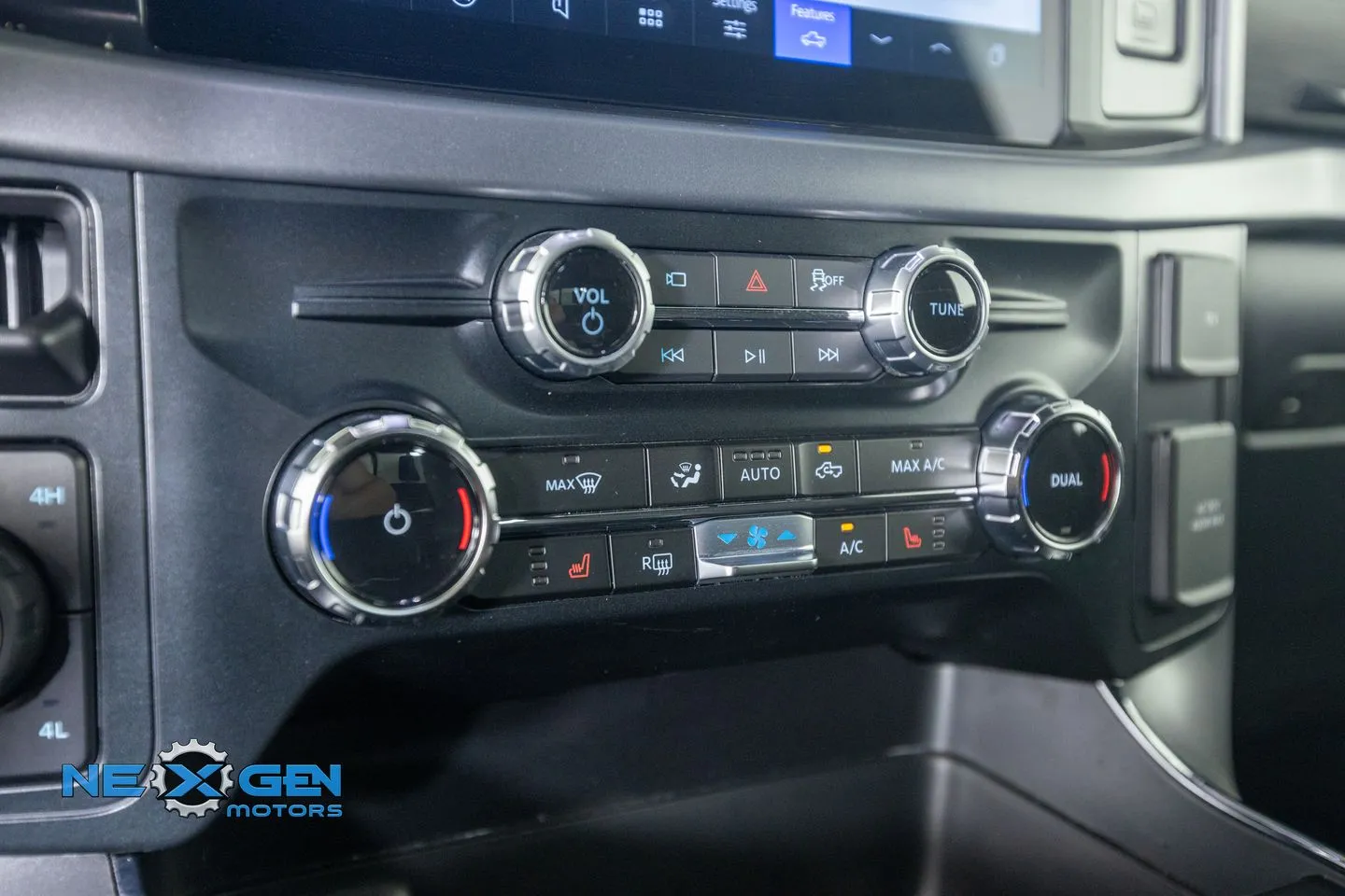Ford F-150 photo 25