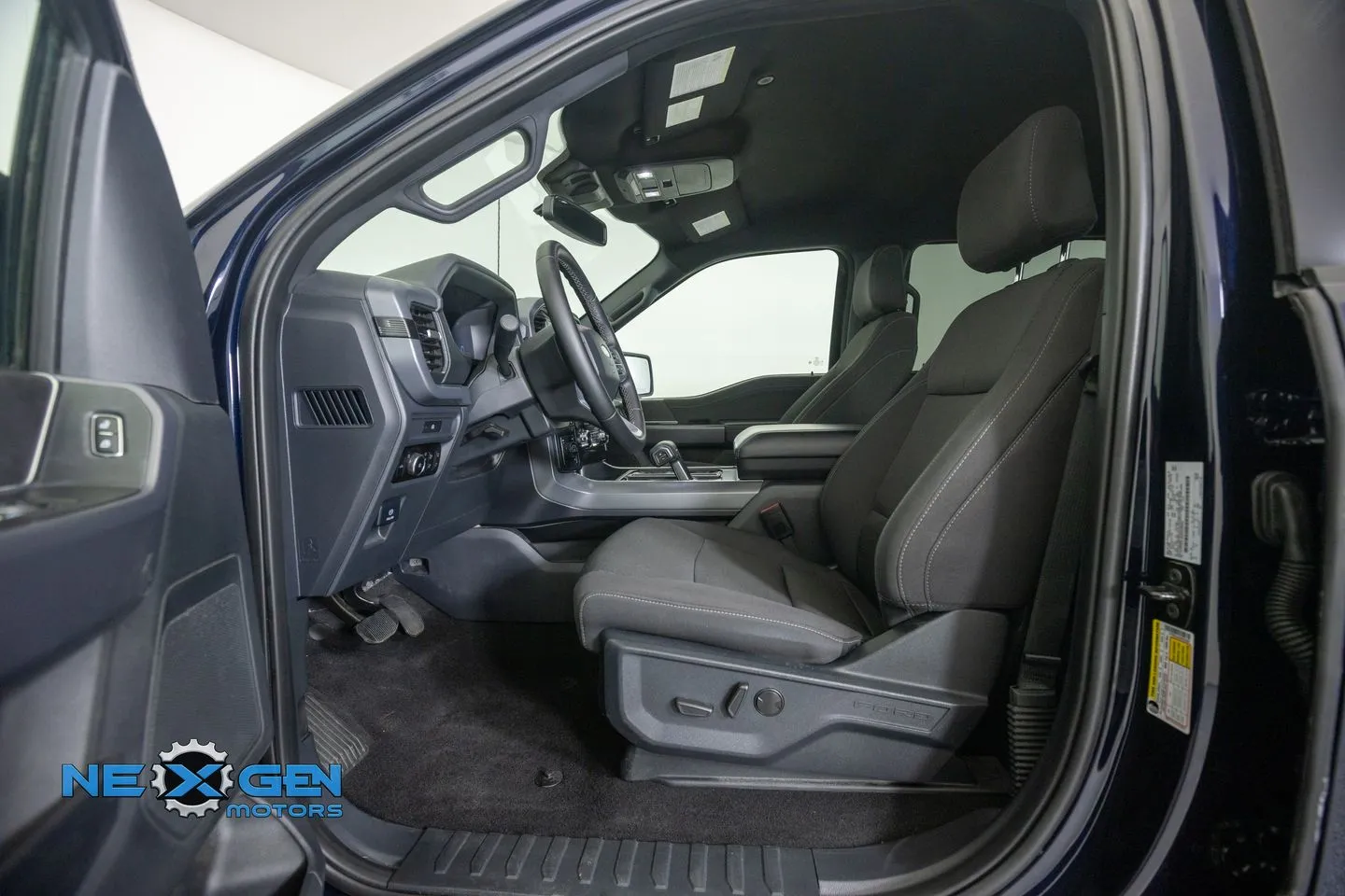Ford F-150 photo 13
