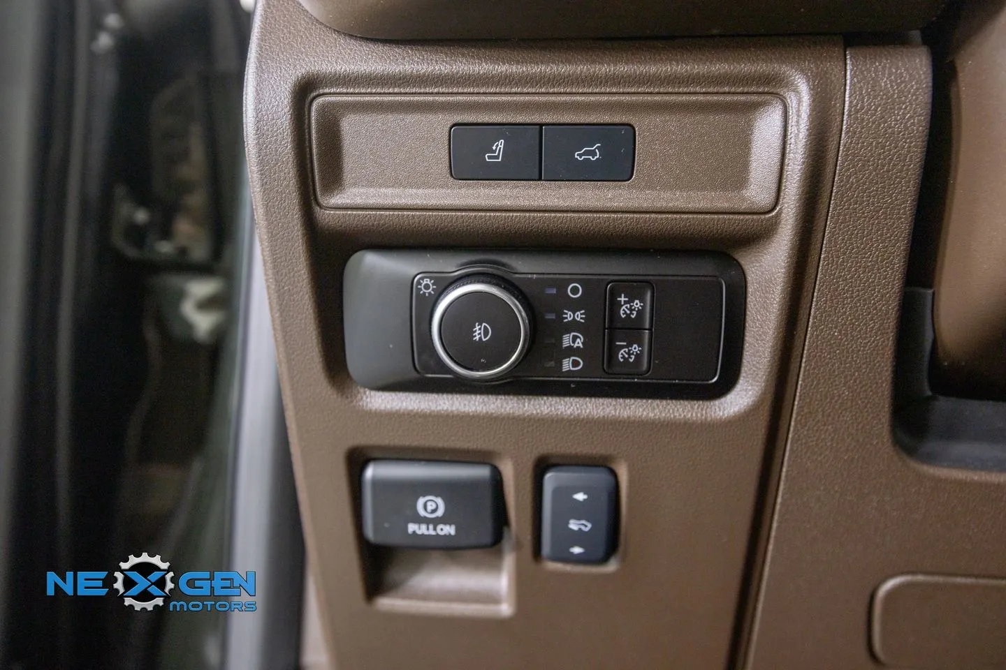 Ford Expedition photo 14