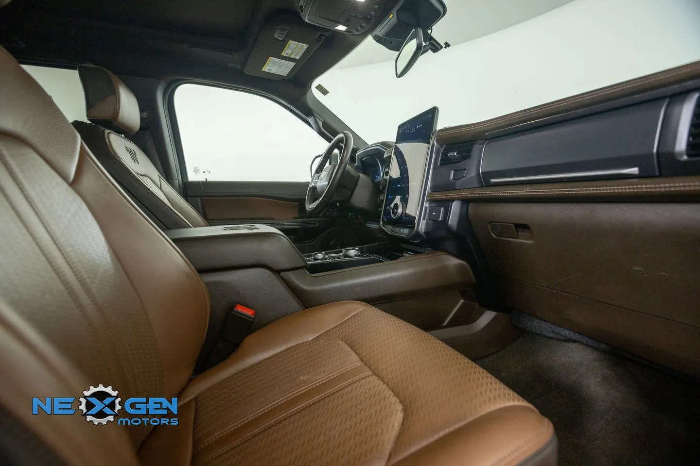 Ford Expedition photo 6