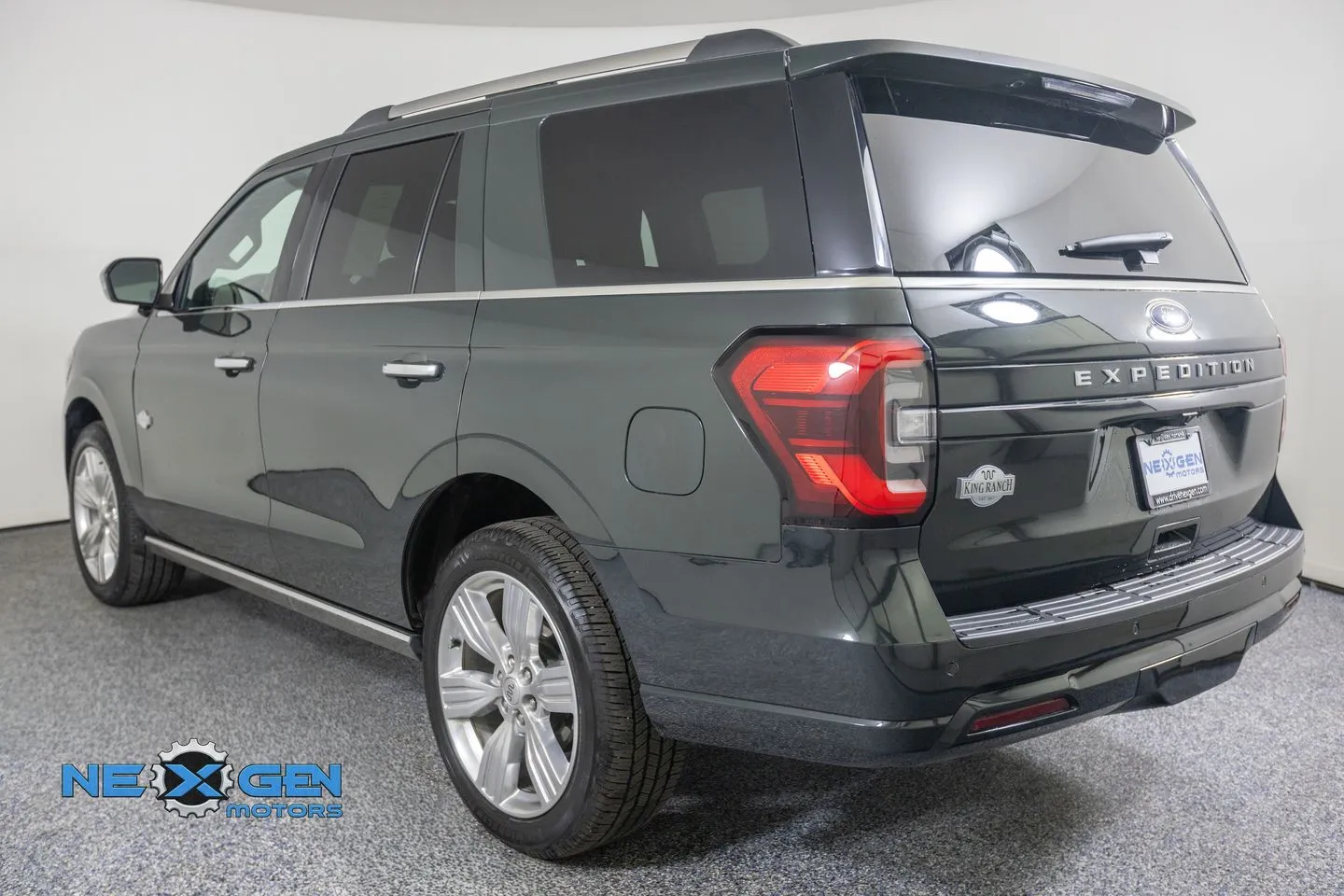 Ford Expedition photo 27