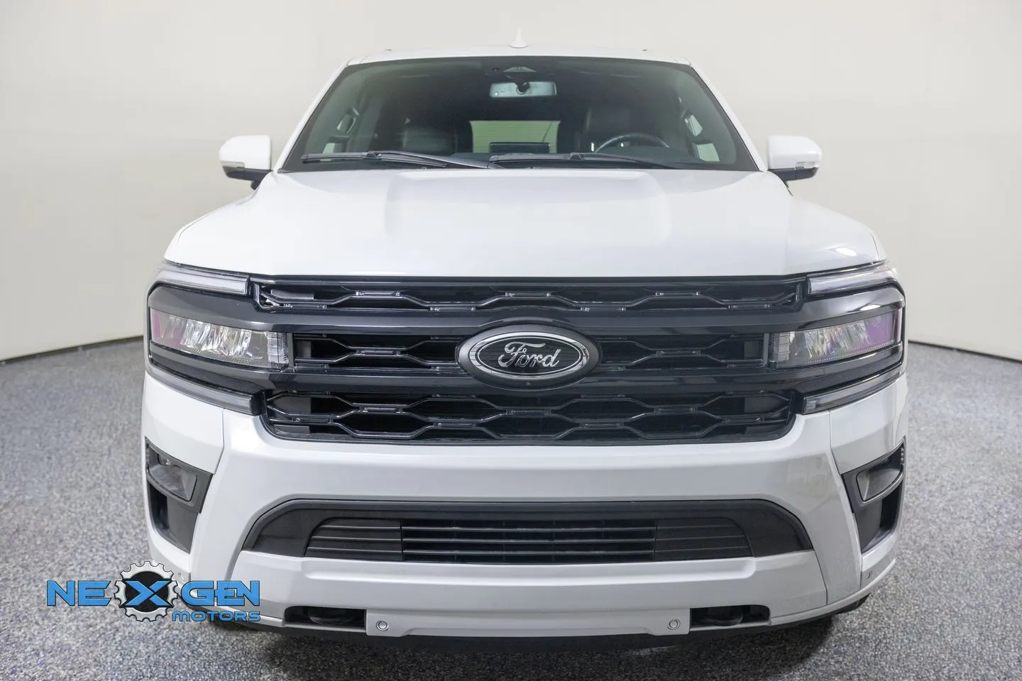 Ford Expedition MAX photo 49