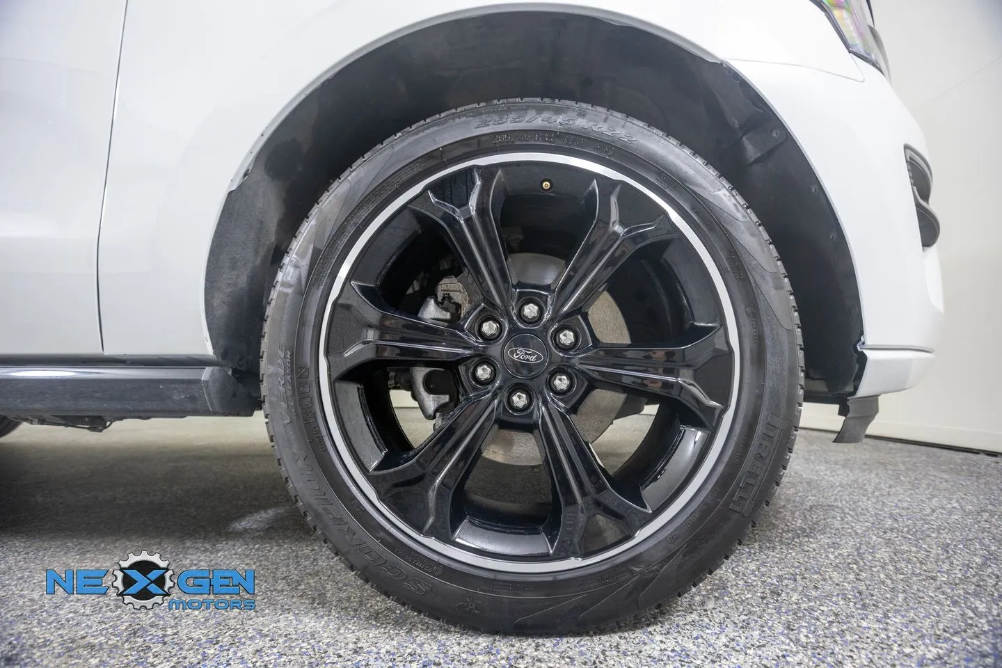 Ford Expedition MAX photo 45