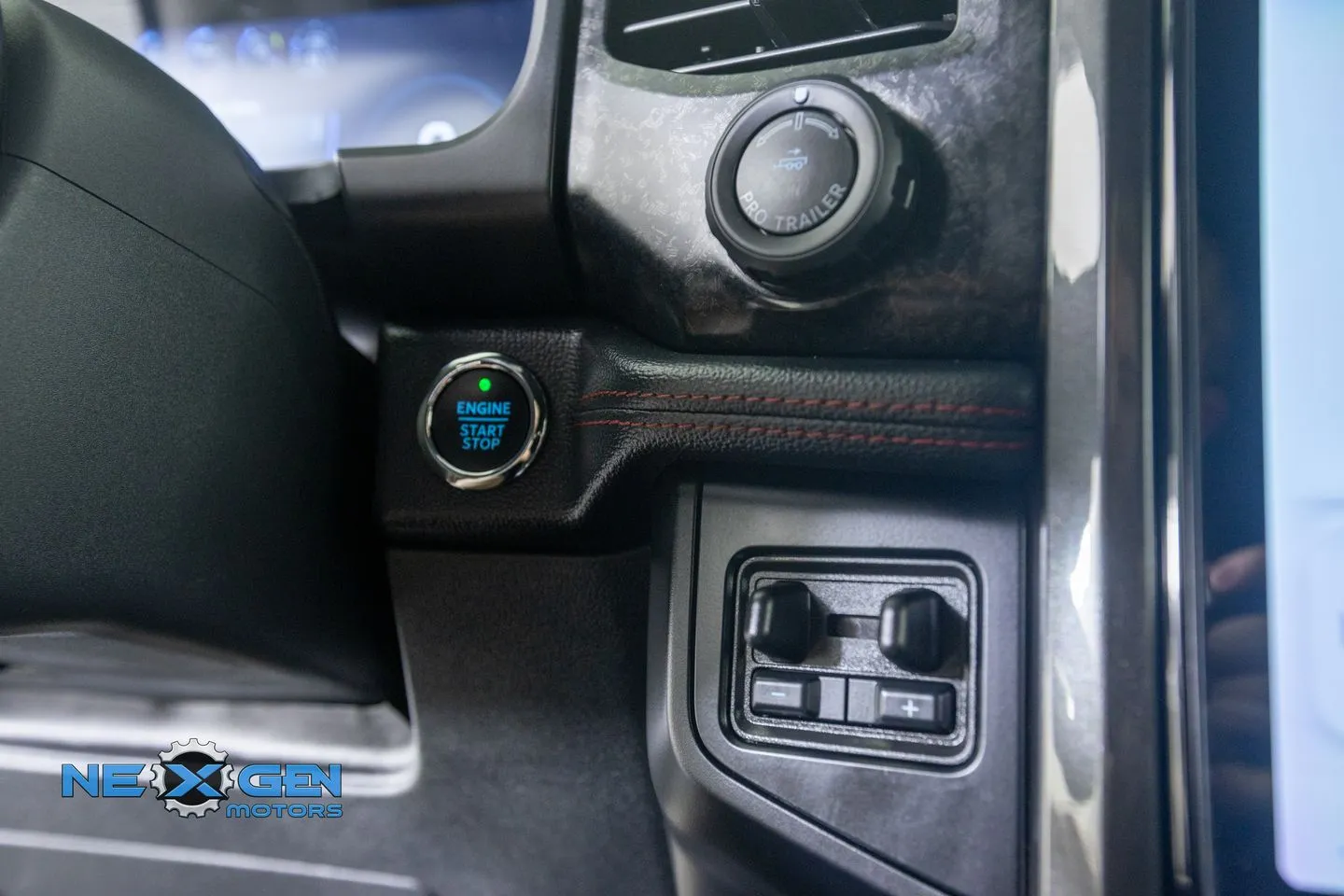 Ford Expedition MAX photo 23