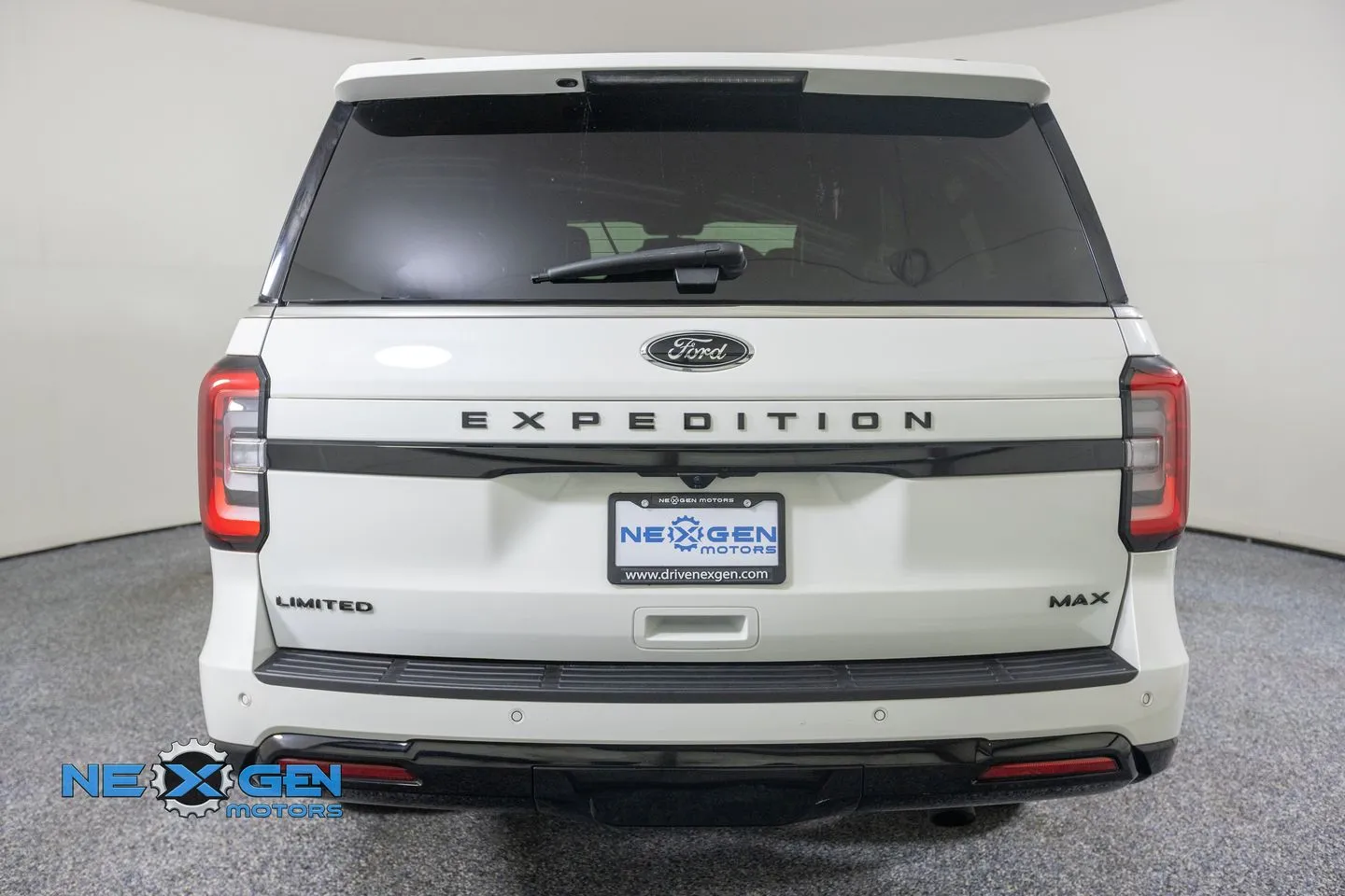 Ford Expedition MAX photo 36