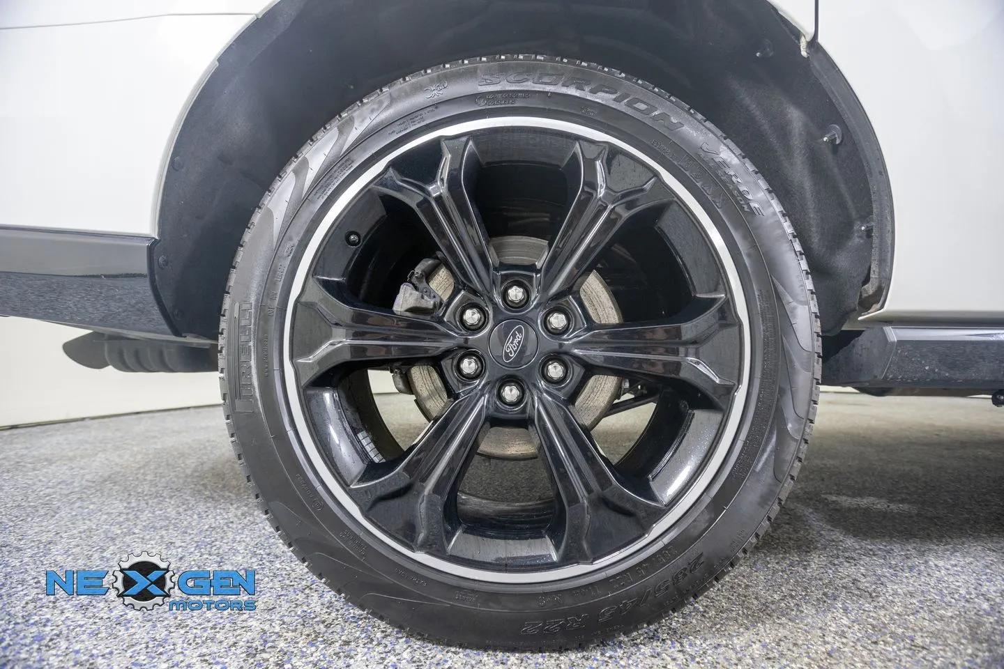Ford Expedition MAX photo 46