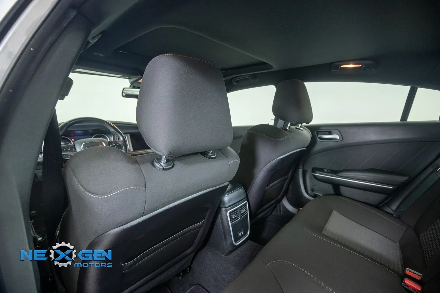 Dodge Charger photo 28