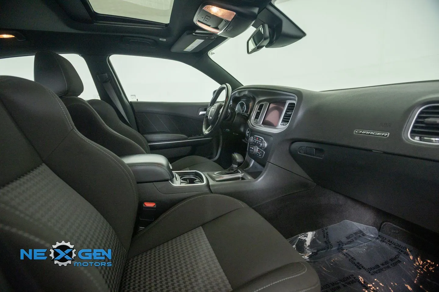 Dodge Charger photo 41