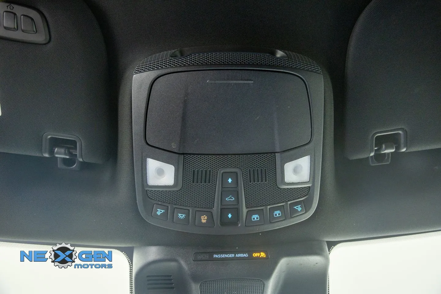 Ford Expedition MAX photo 24