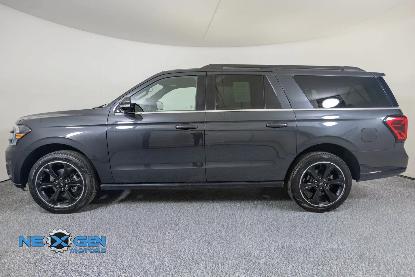 Ford Expedition MAX photo 26
