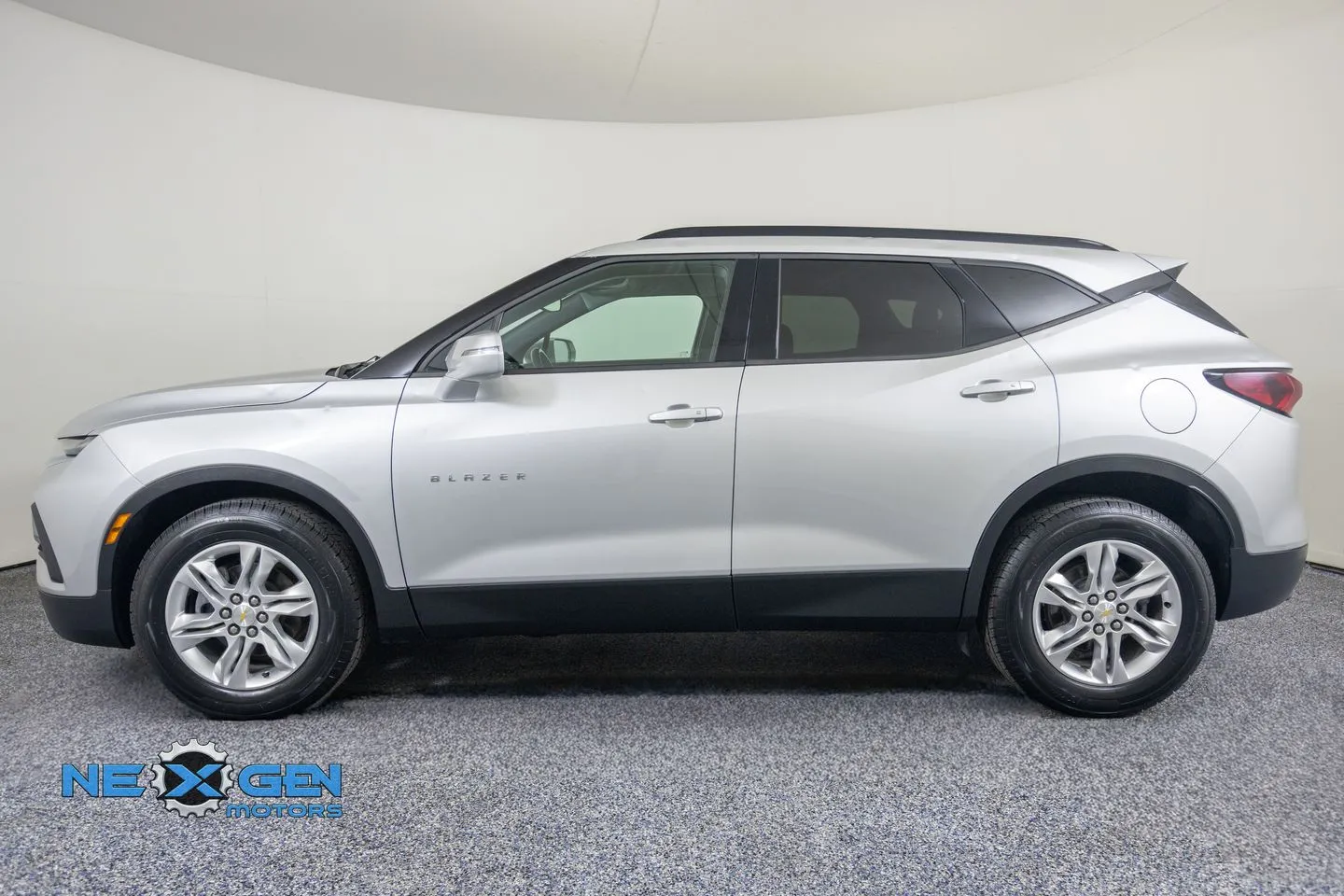 Chevrolet Blazer photo 5