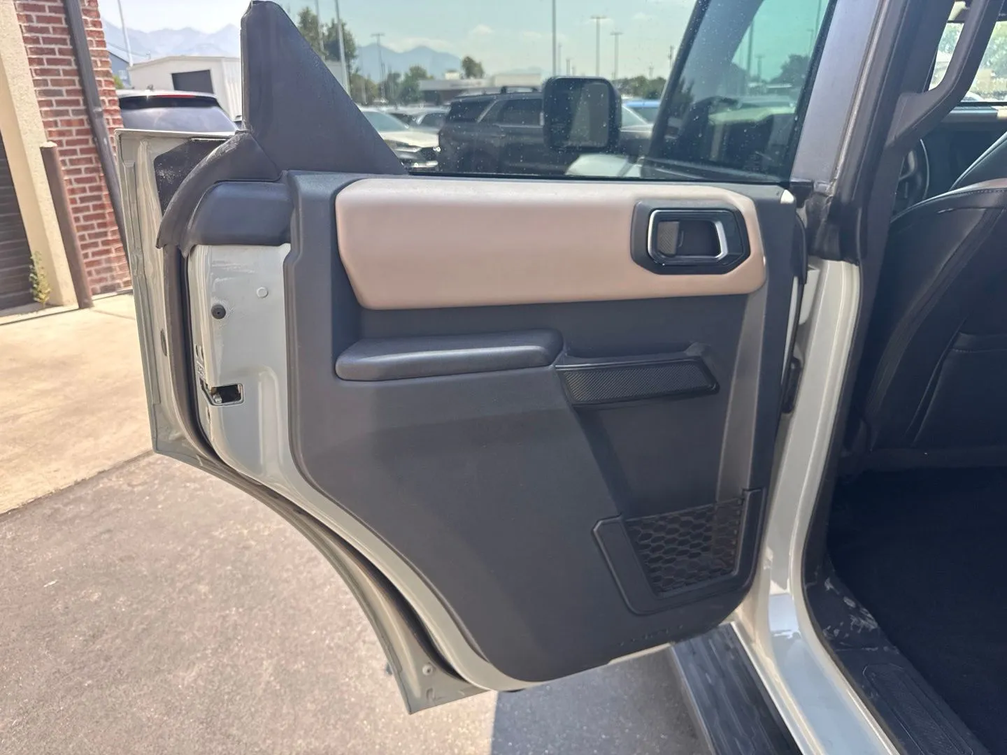 Ford Bronco photo 17