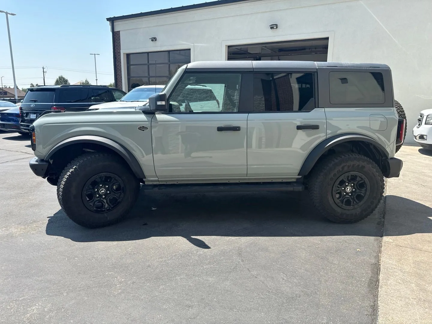 Ford Bronco photo 5