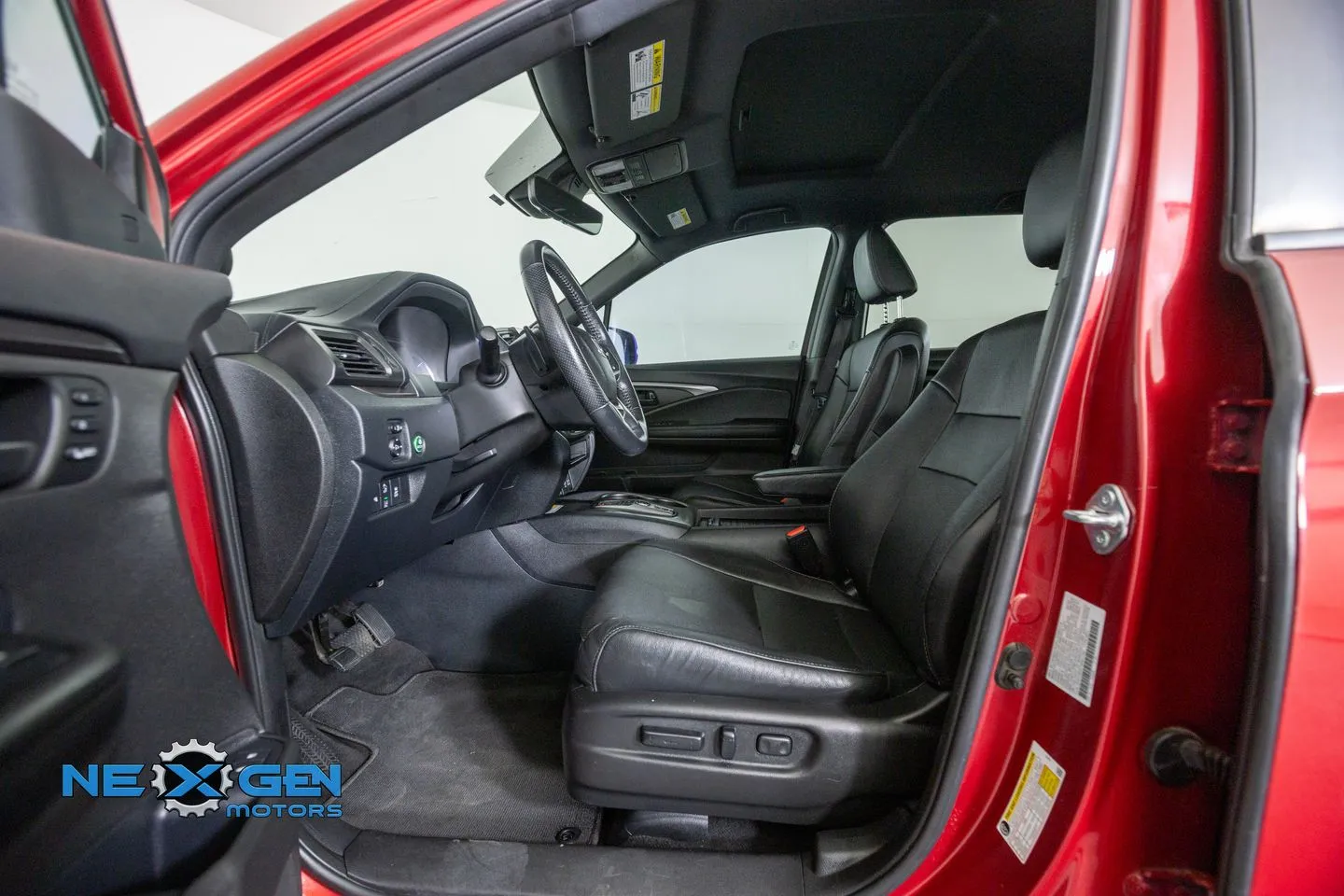 Honda Passport photo 12