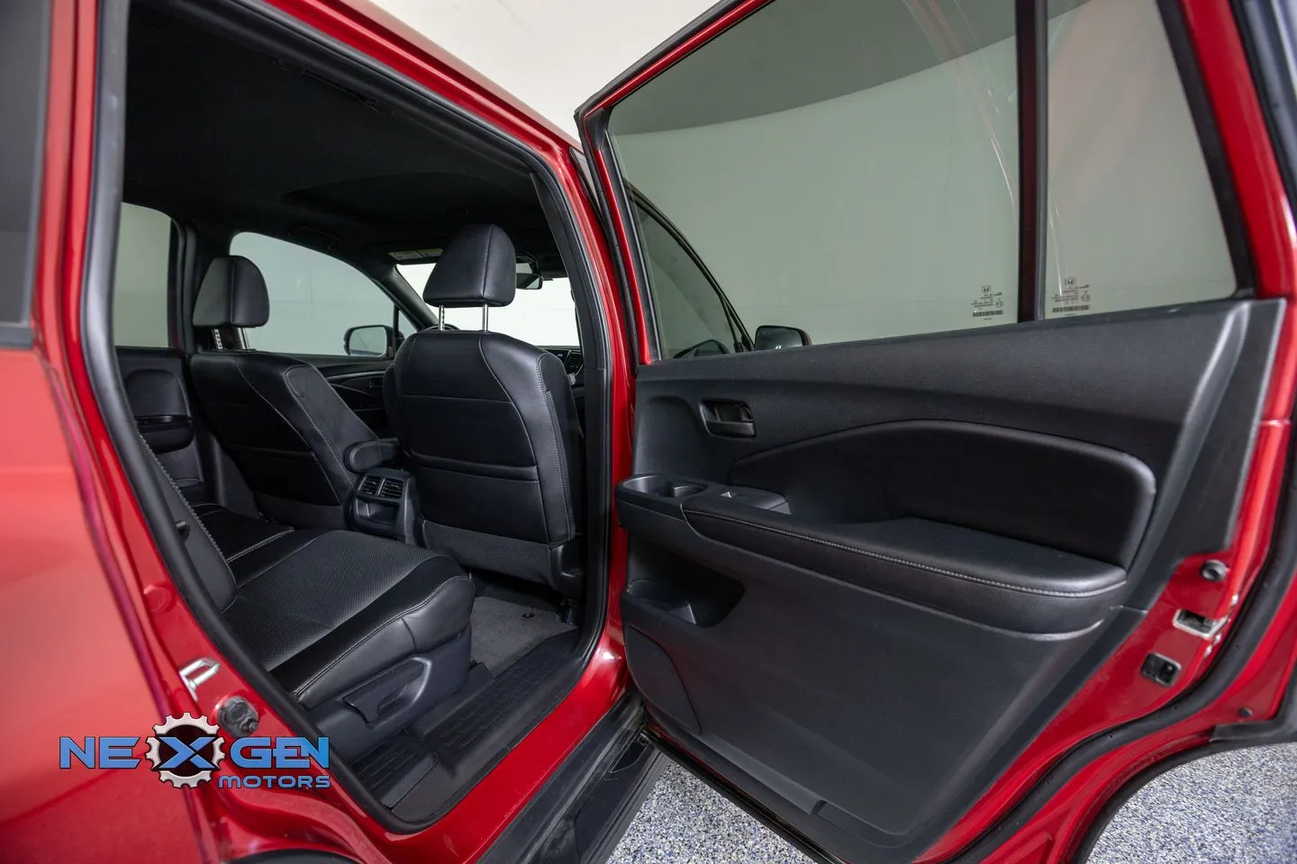 Honda Passport photo 32