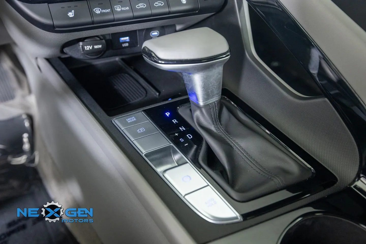 Hyundai Elantra photo 23