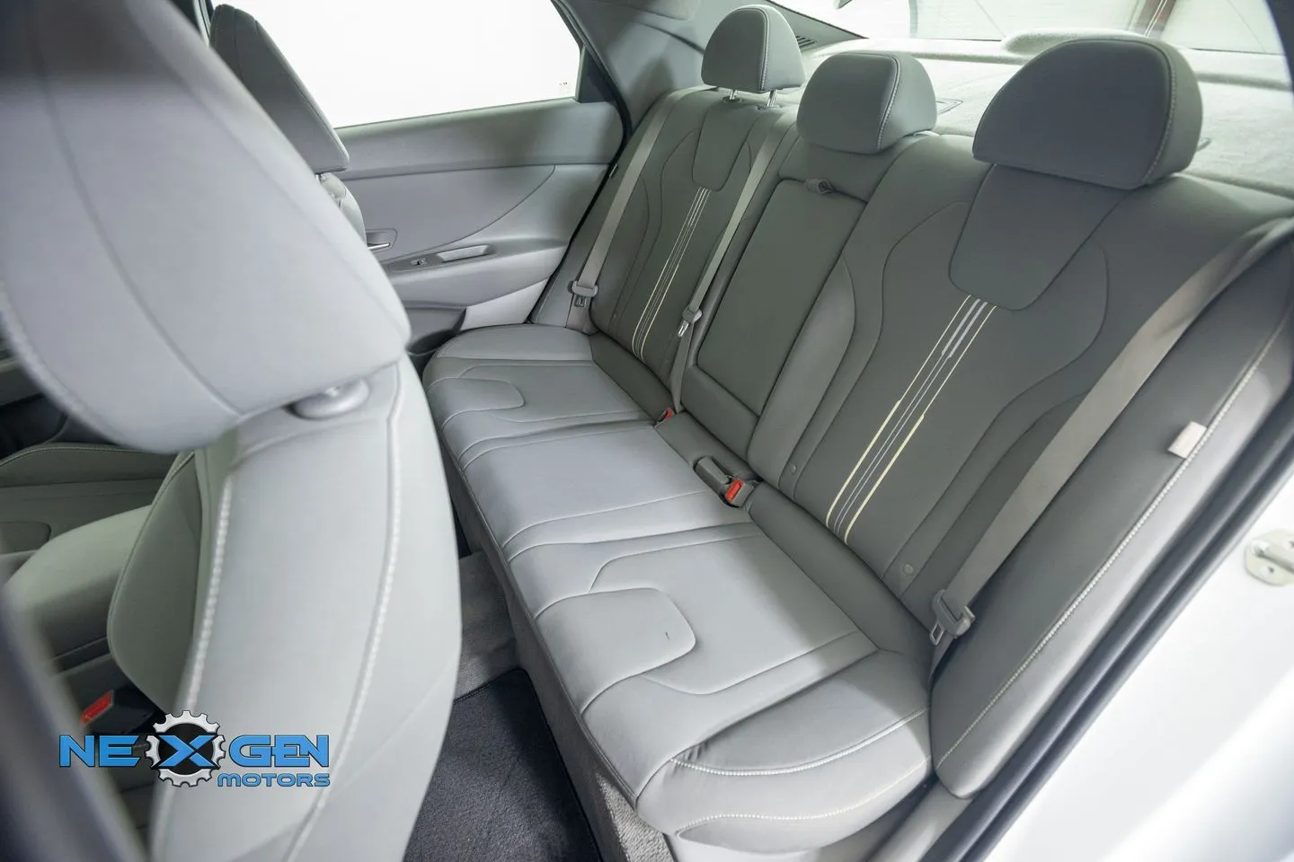Hyundai Elantra photo 32