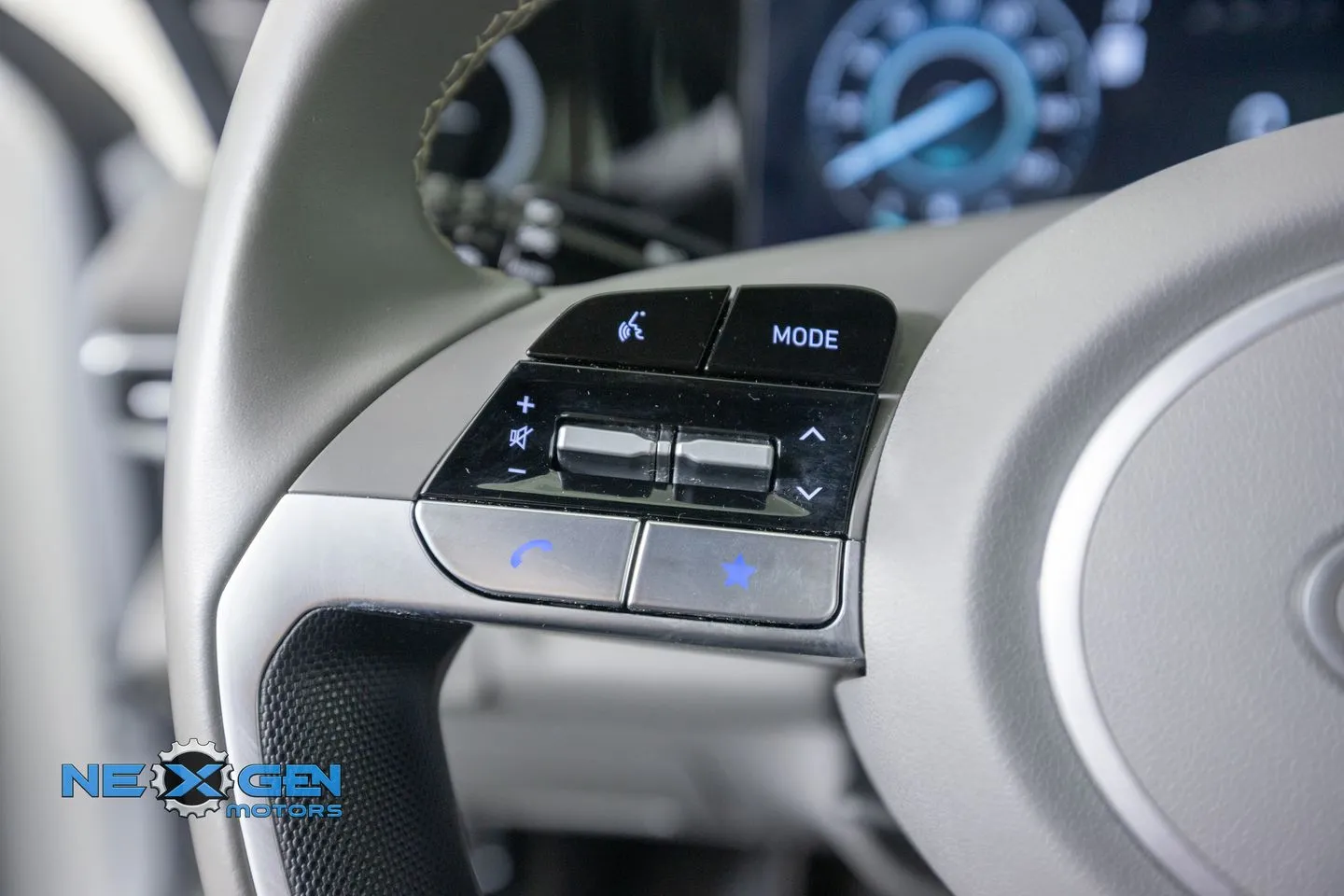 Hyundai Elantra photo 15