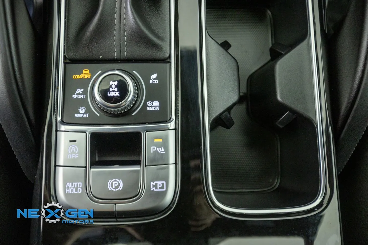 2025 Kia Telluride SX Prestige X-Line - Photo 24