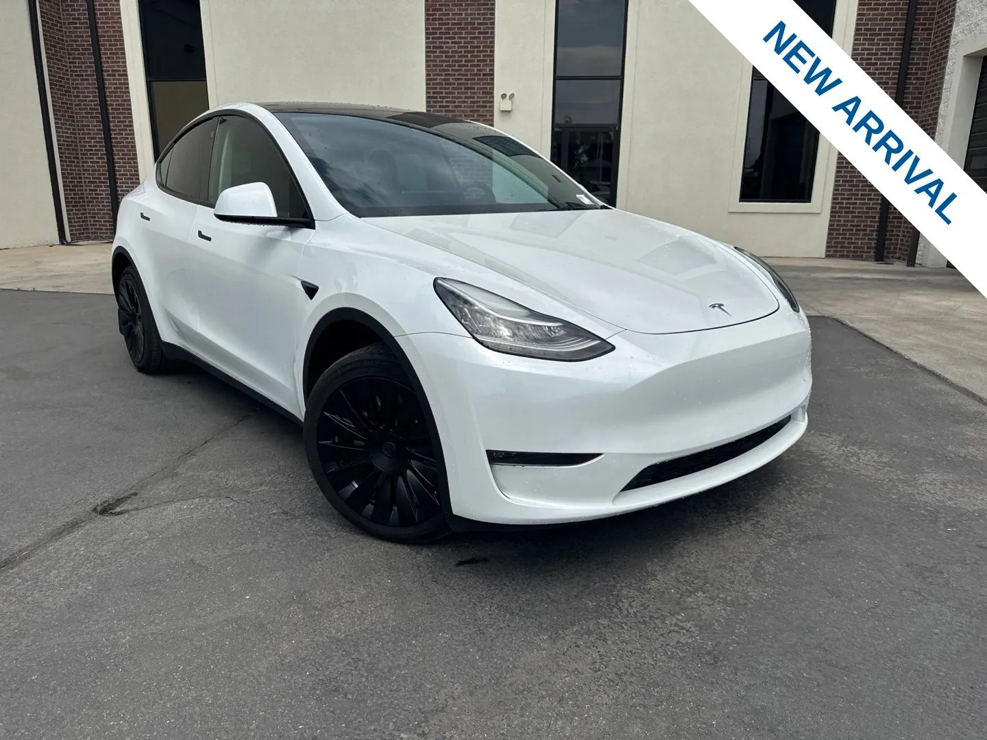 White 2023 Tesla Model Y Long Range for sale in Lindon, UT