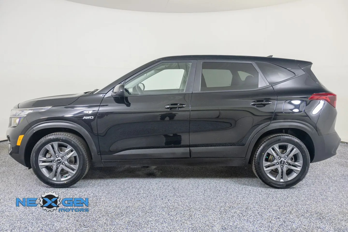 Kia Seltos photo 5