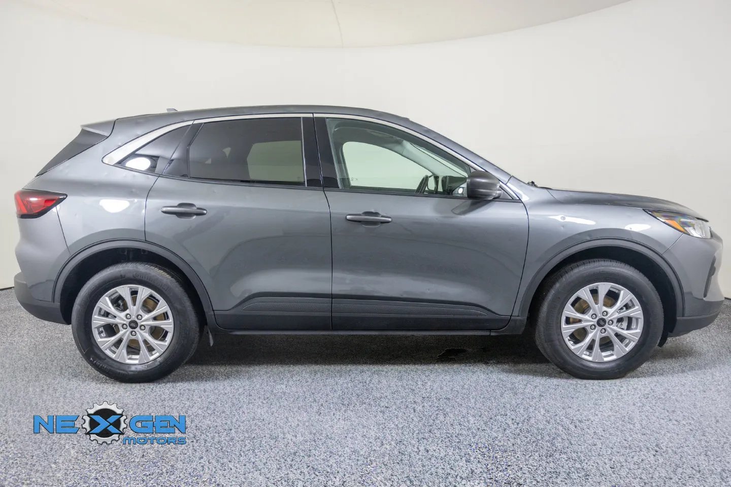 Ford Escape photo 39